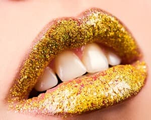 lips with gold liptsick