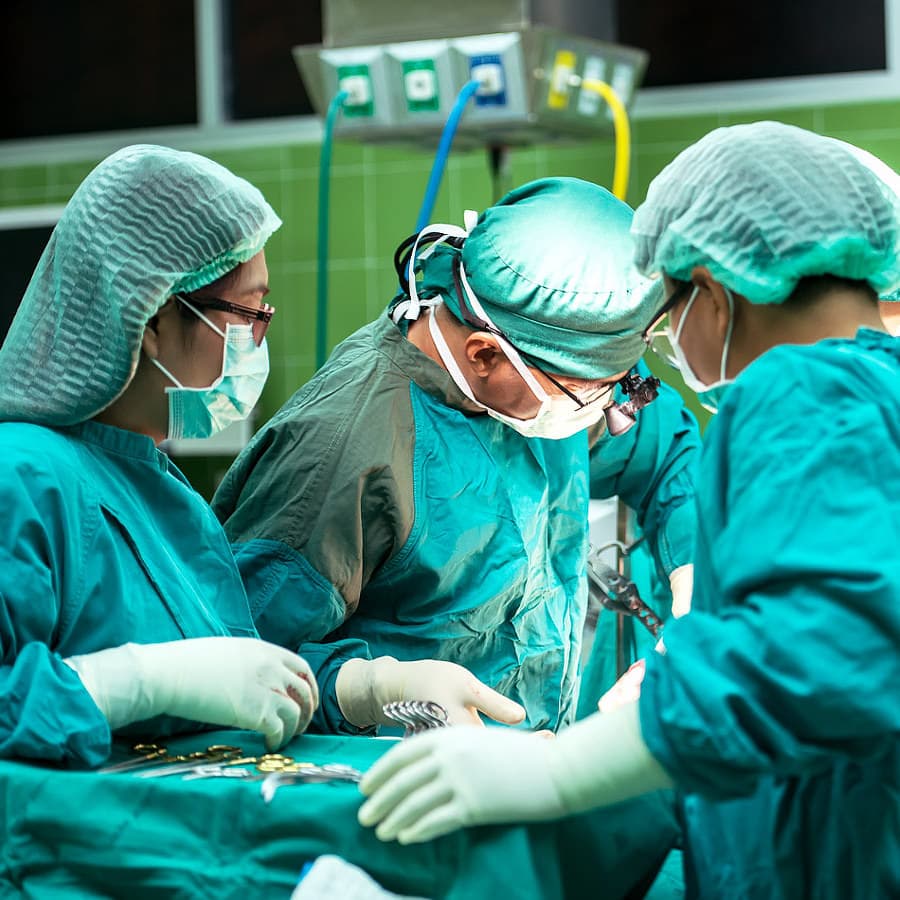 Cc0 from https://pixabay.com/en/surgery-action-hospital-doctor-1822458/
