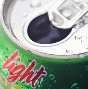 an aluminum can of artificially sweetened light diet soda