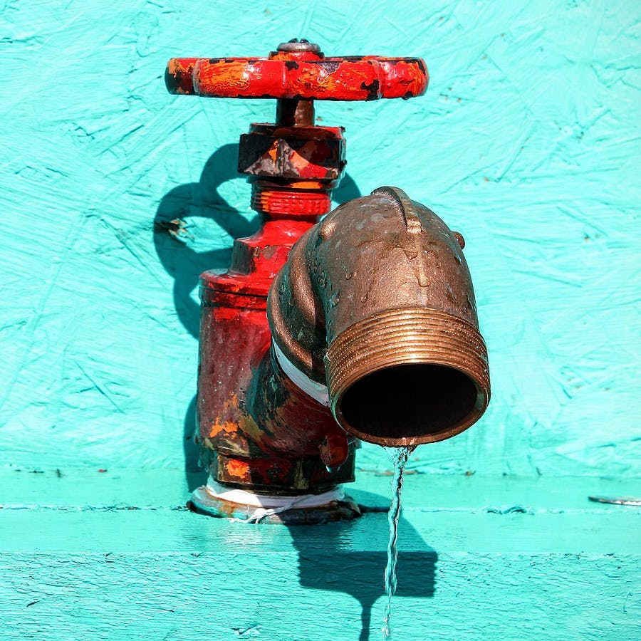 Cc0 from https://pixabay.com/en/faucet-water-hahn-turn-on-liquid-1661337/
