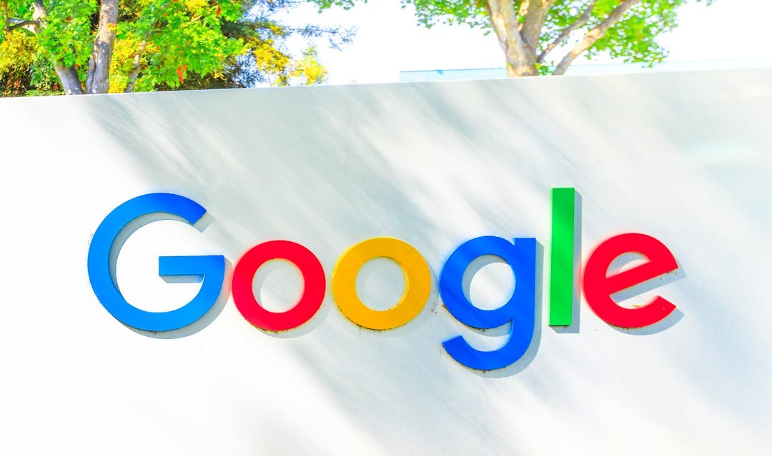 Mountain View, California, USA &#8211; August 13, 2018: Google logo isolated from a Google headquarters sign. Google technology leader in internet services, online advertising, search engine, cloud storage.
