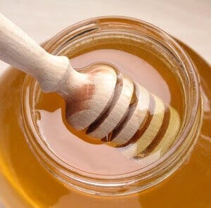 Taking aspirin with honey
